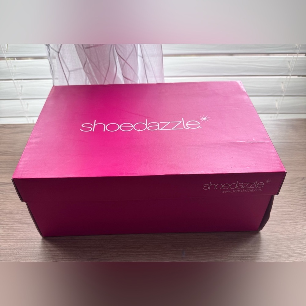 Shoe Dazzle Magenta Bow Heels Size 6 - Picture 14 of 14